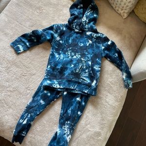 Abercrombie sweatshirt and joggers